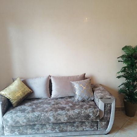 Lilac'S Garden Vue Piscine المضيق المظهر الخارجي الصورة