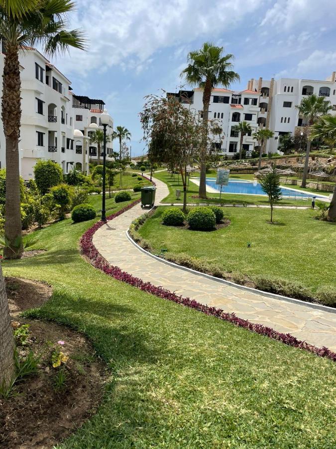 Lilac'S Garden Vue Piscine المضيق المظهر الخارجي الصورة