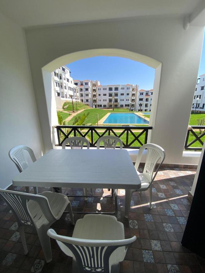 Lilac'S Garden Vue Piscine المضيق المظهر الخارجي الصورة