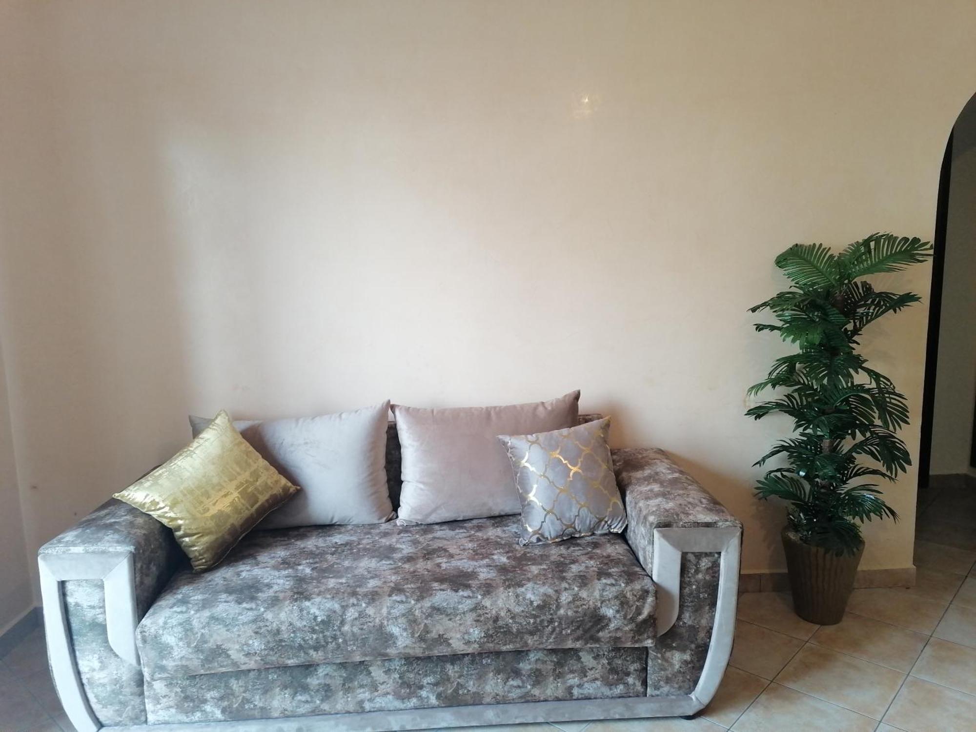Lilac'S Garden Vue Piscine المضيق المظهر الخارجي الصورة