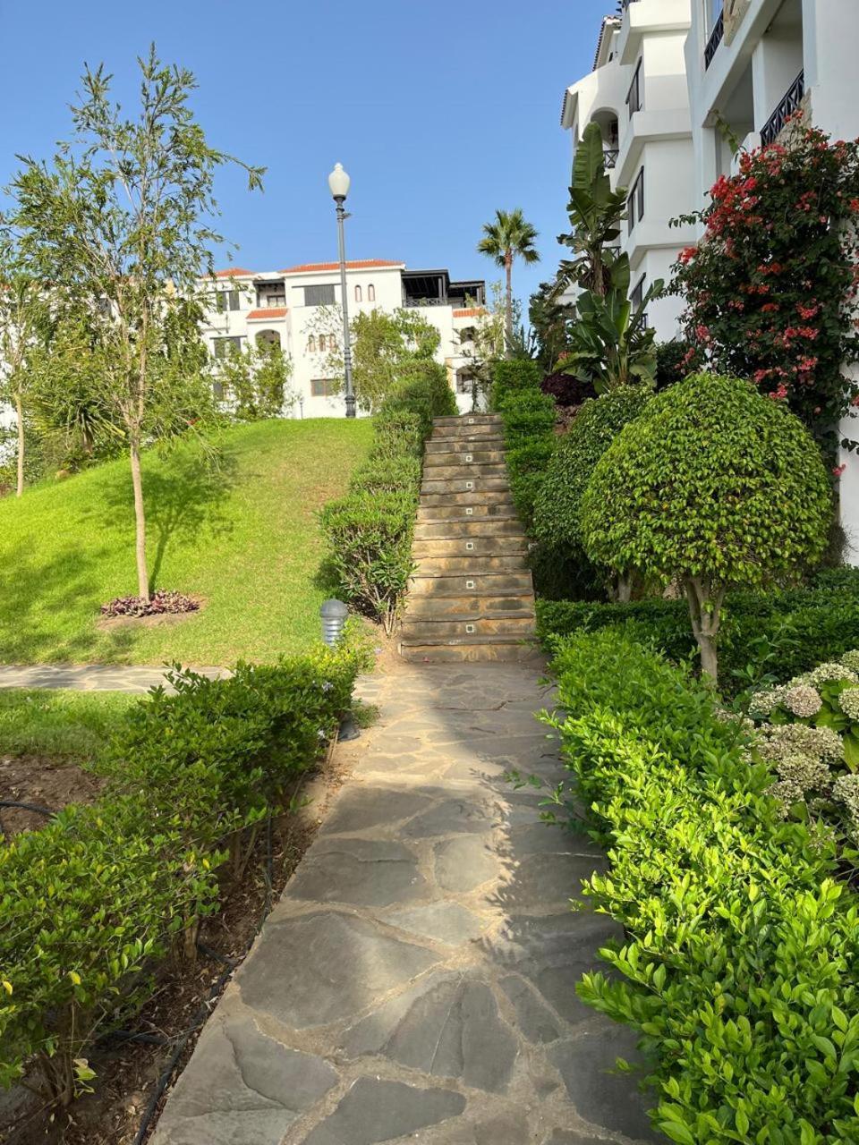 Lilac'S Garden Vue Piscine المضيق المظهر الخارجي الصورة
