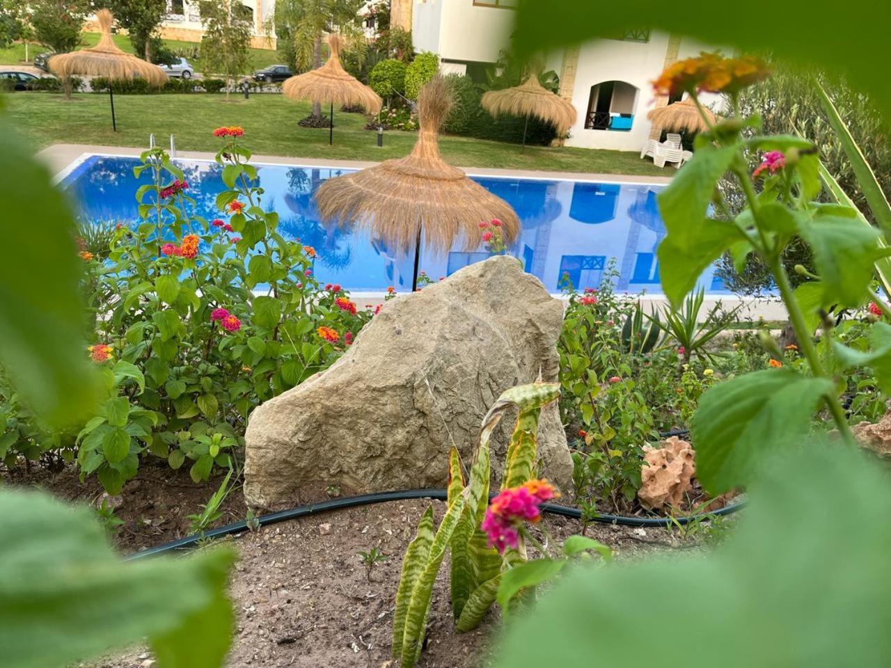 Lilac'S Garden Vue Piscine المضيق المظهر الخارجي الصورة